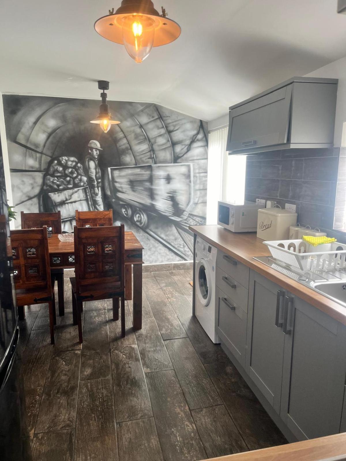 Rj S House Lejlighed Merthyr Tydfil Eksteriør billede